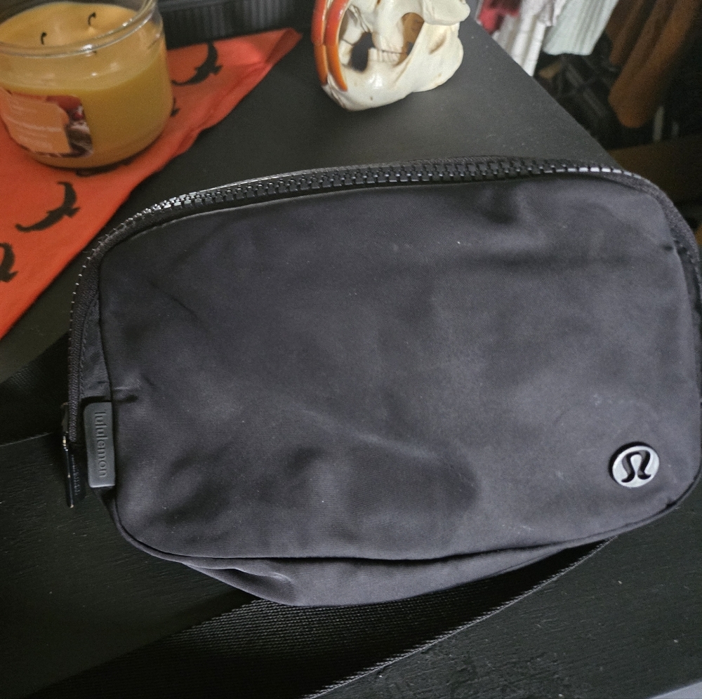 lululemon athletica Black Belt Bag